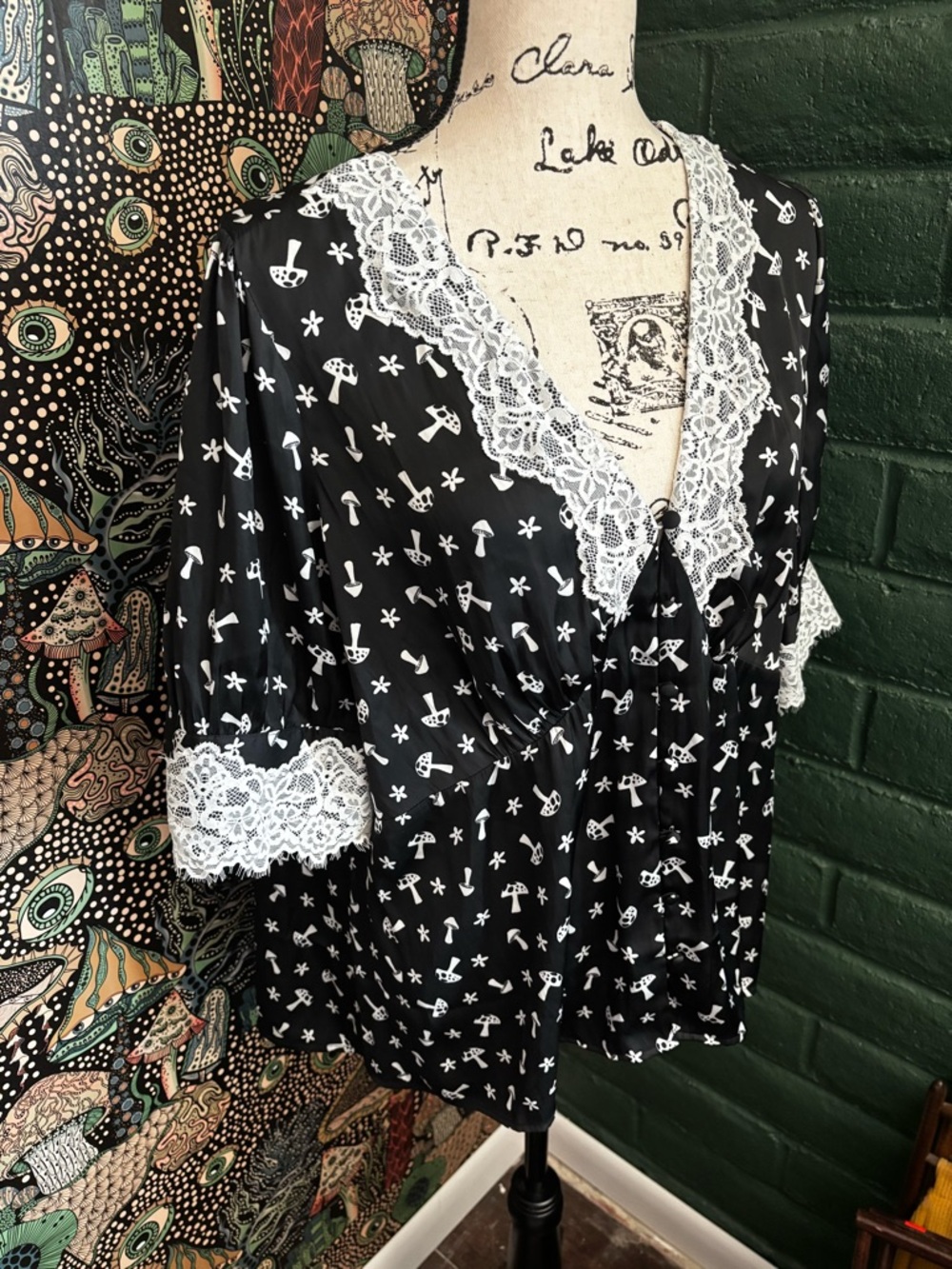 NWT Satin Mushroom Blouse - Picture 2 of 5